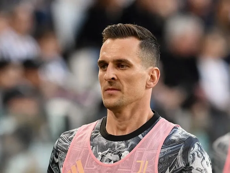 Arkadiusz Milik: ile mierzy wzrost i jak wpływa na jego grę?