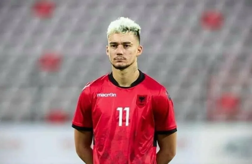 Ernest Muçi - Odkryj tajemnice jego kariery i dowiedz się, dlaczego warto go śledzić