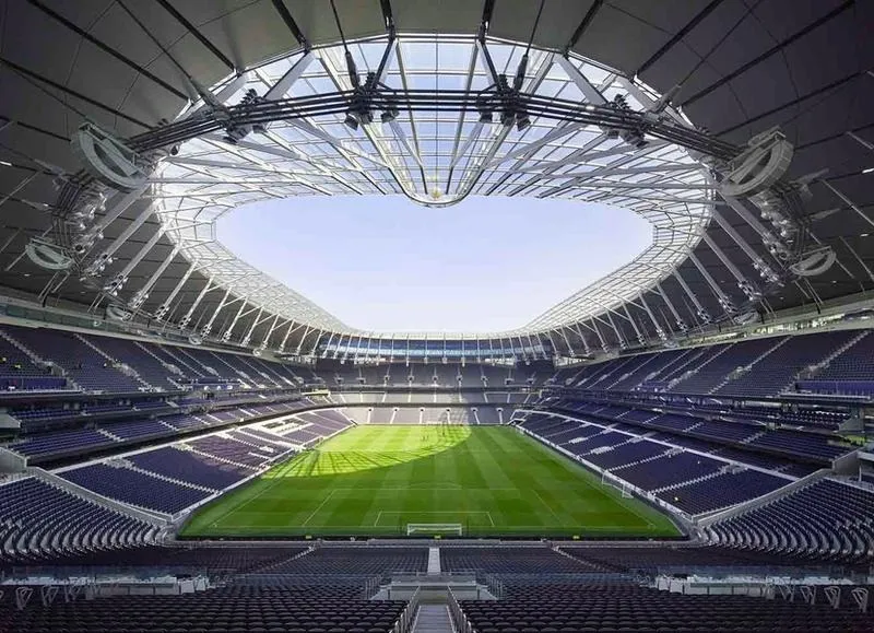 Tottenham transfery 2026: nowi gracze, odejścia i plan klubu